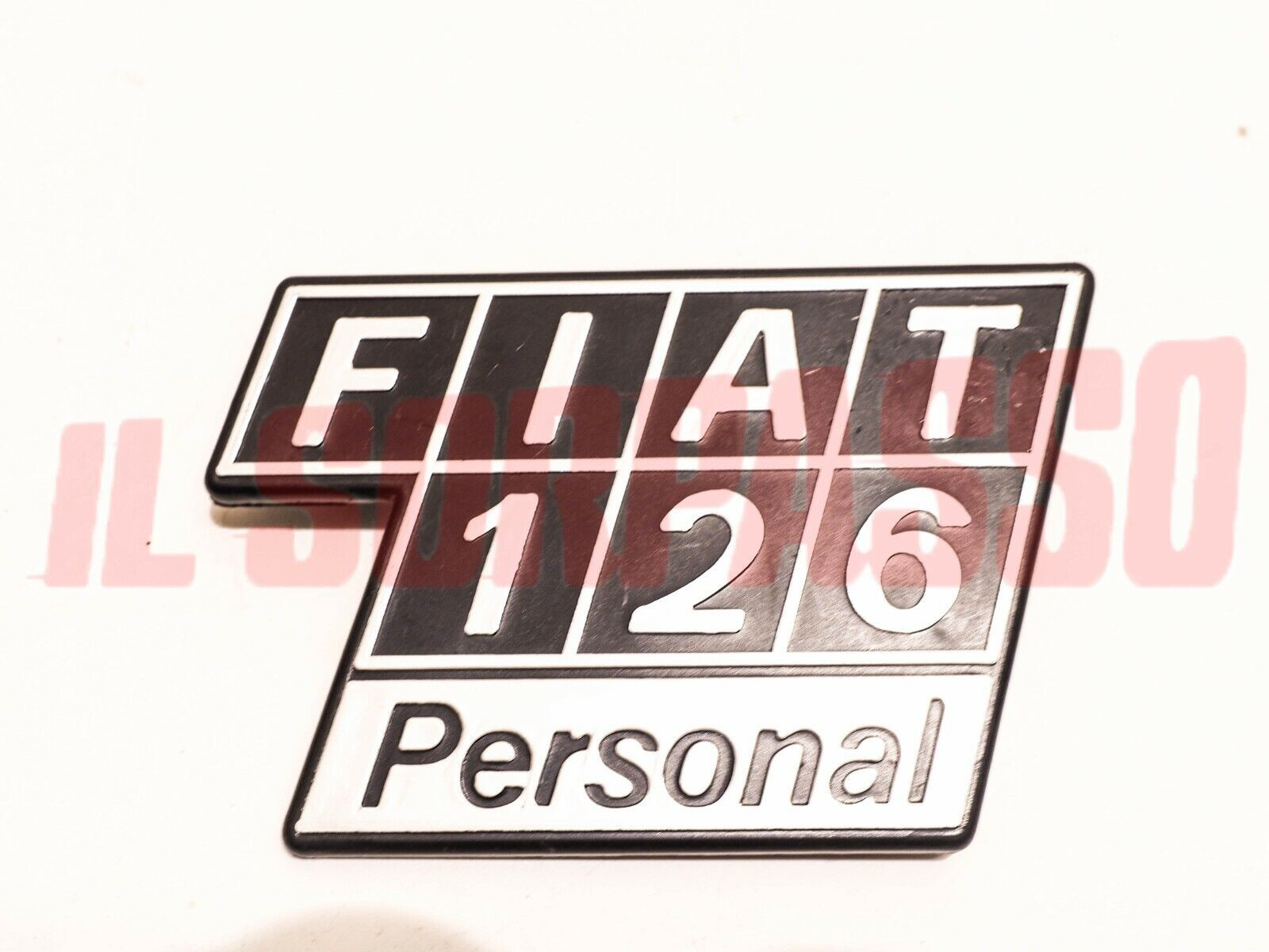 SCRITTA SIGLA COFANO POSTERIORE FIAT 126 PERSONAL IN PLASTICA ORIGINALE