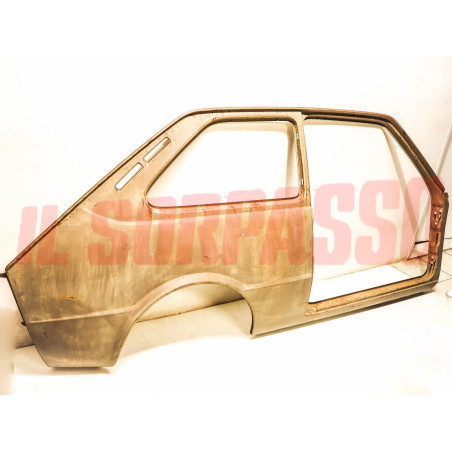 PARAFANGO FIANCATA POSTERIORE DESTRA COMPLETA SEAT 133 - FIAT 127 ORIGINALE