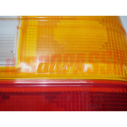 PLASTICA FANALE POSTERIORE DESTRO FIAT UNO + TURBO 1 SERIE ORIGINALE ALTISSIMO