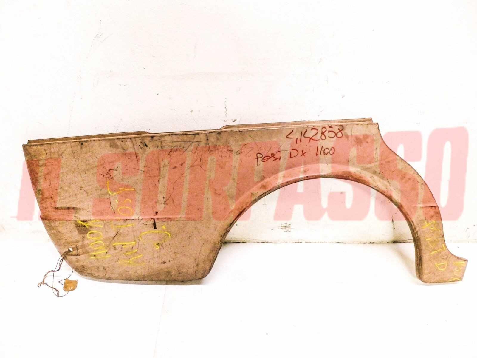 PARAFANGO POSTERIORE FIANCO DESTRO INFERIORE  FIAT 1100 R ORIGINALE