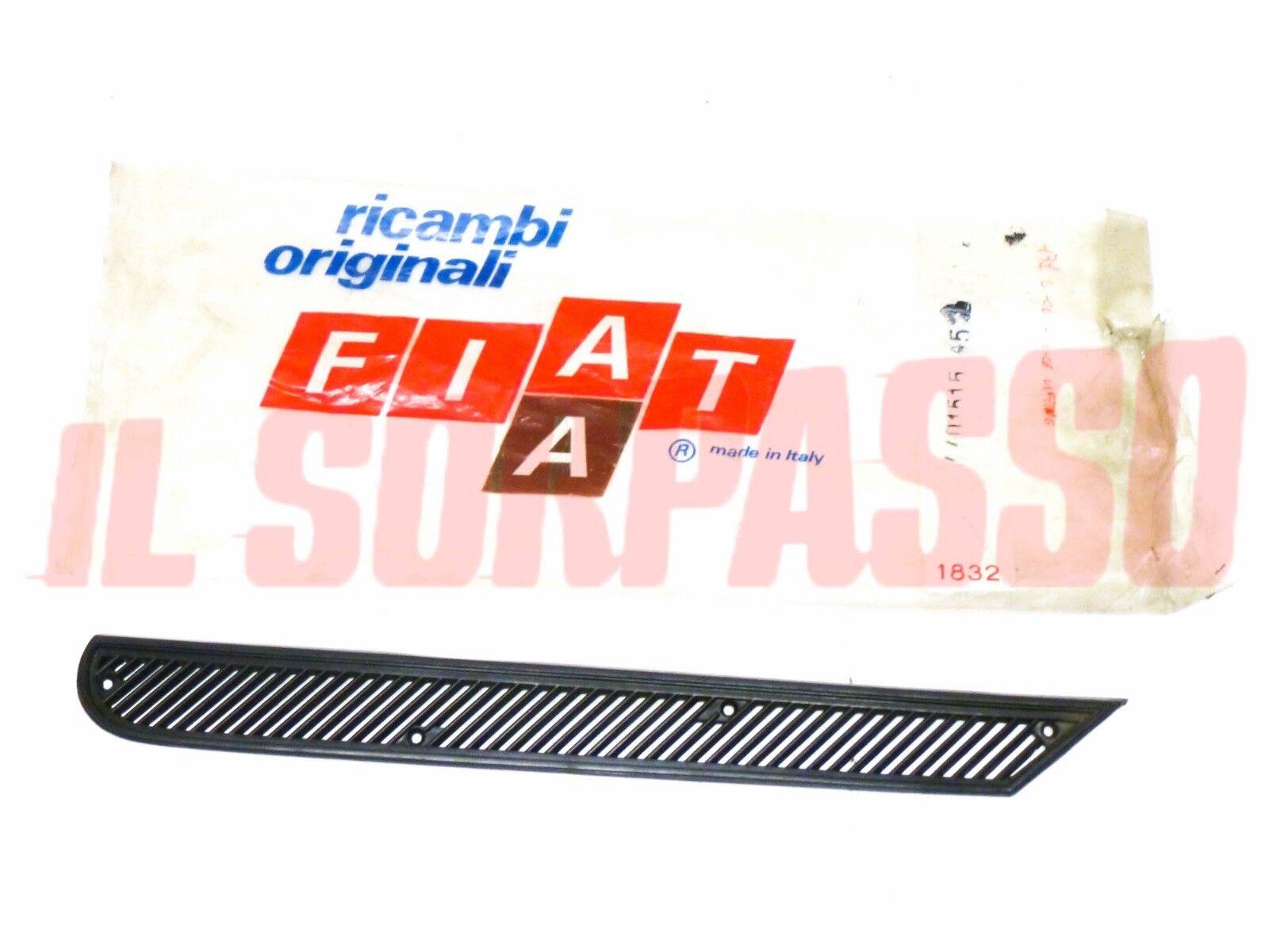 PRESA ARIA LATERALE SINISTRA FIAT 131 L - CL - SUPER NERA ORIGINALE