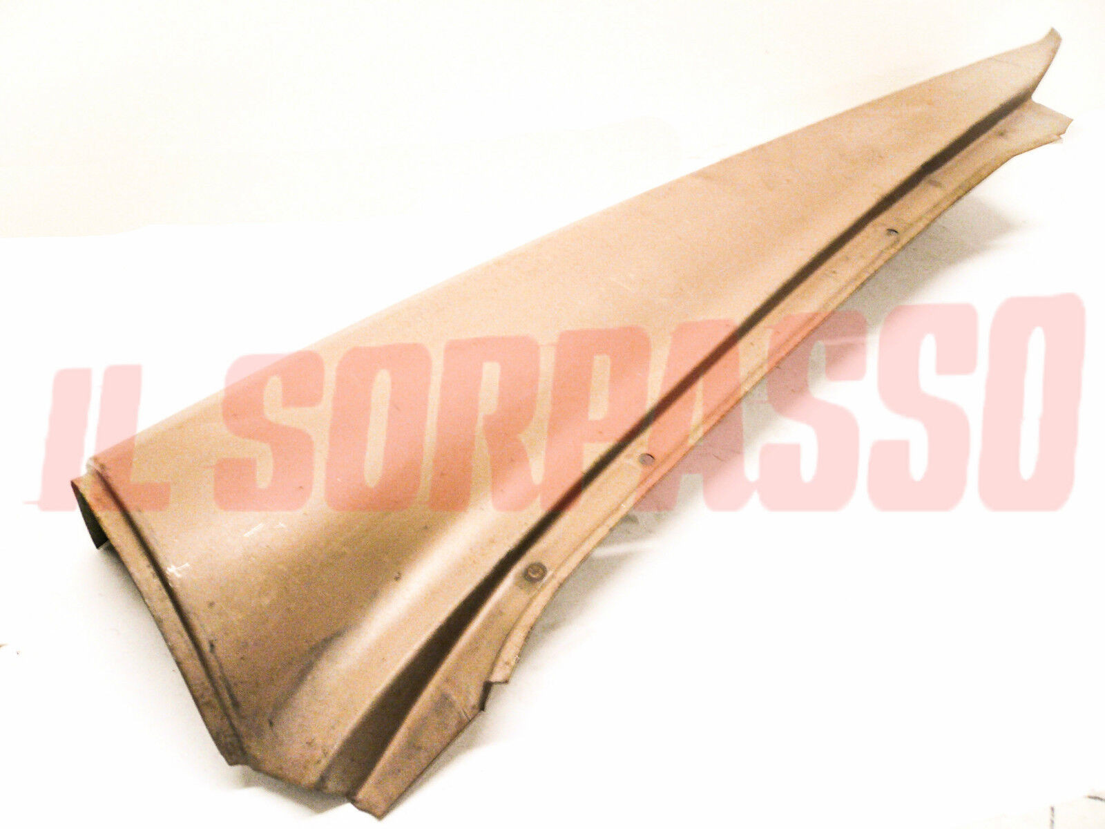 TEGOLA PARAFANGO ANTERIORE DESTRO SUPERIORE  FIAT 1100 D ORIGINALE